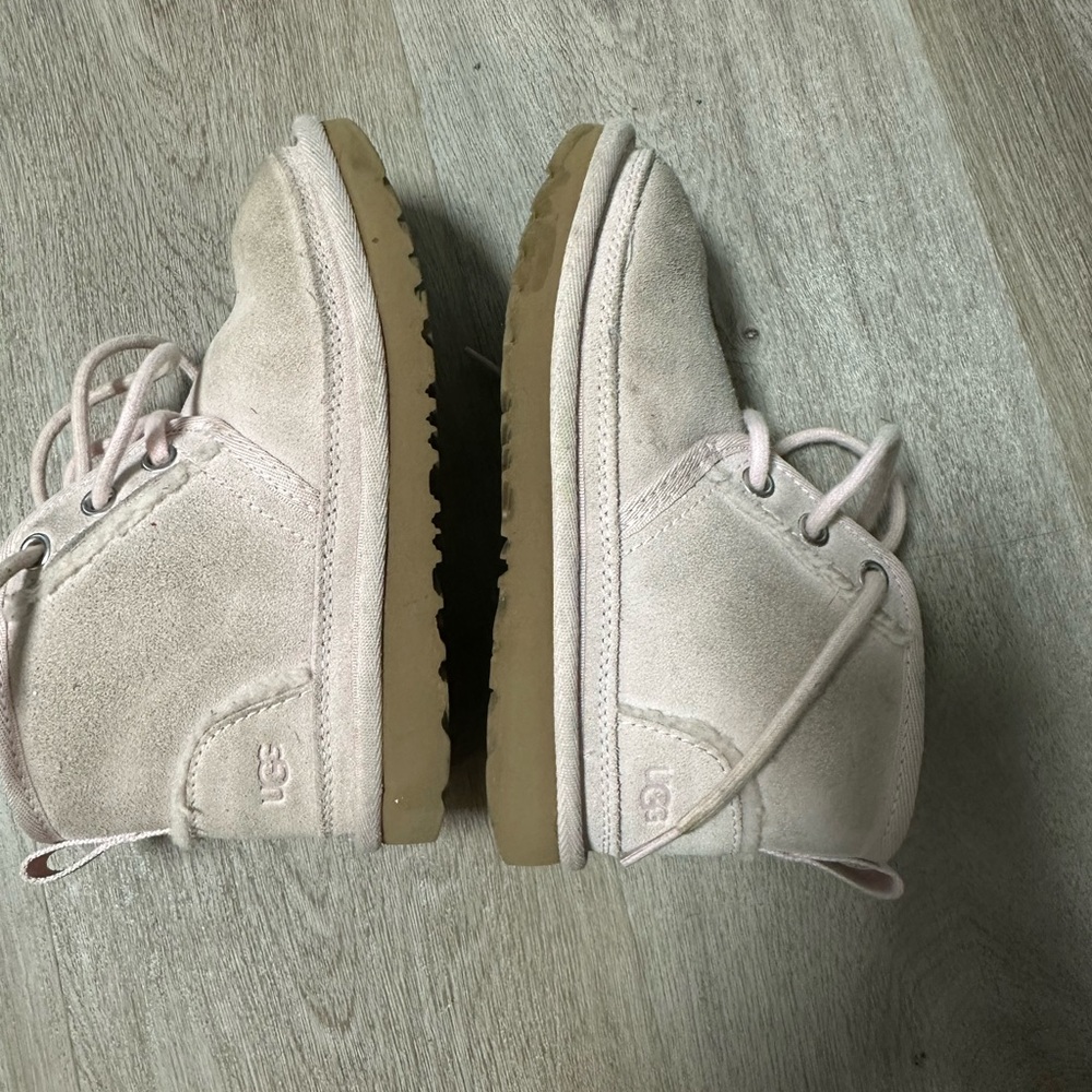 Ugg, pink toddler size 12